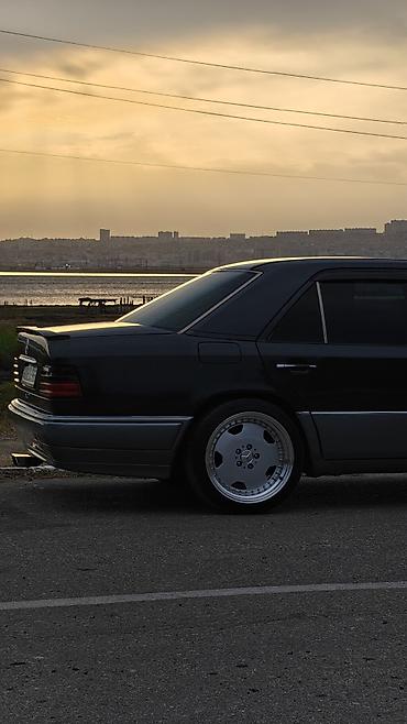 curuz: Mercedes-Benz W124: 2 l | 1994 il Sedan — 6