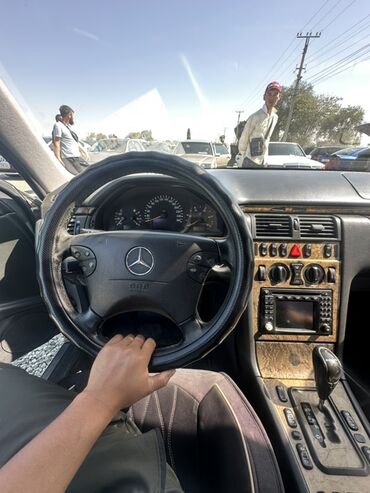 кузовной инструменты: Mercedes-Benz E-Class: 2001 г., 3.2 л, Автомат, Дизель, Седан