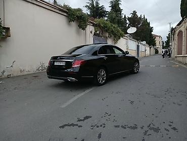 volvo s 80: Mercedes-Benz E-Class: 2.2 l | 2017 il Sedan — 7
