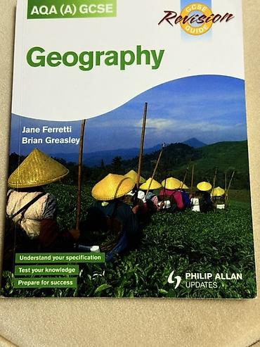 under armour: Məhsul: AQA (A) GCSE Geography – Revision Guide Müəlliflər: Jane — 1