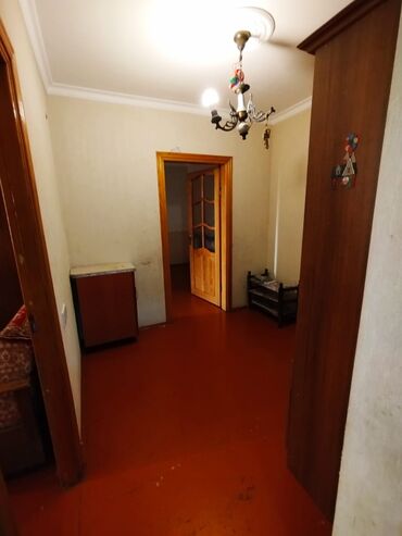 Uzunmüddətli kirayə mənzillər: Kirayə Həzi Aslanov metrosu dan 10 dəq məsafədə 2 otaq 6/5 Orta — 6