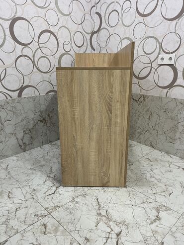 Ofis masaları: Satılır: Ofis Masası Ölçülər: 	•	Uzunluq: 110 sm 📏 	•	En: 50 sm 📏 — 9