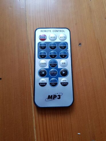 Другие аксессуары для салона: Пульты для авто. Автомагнитолы. Цены разные, пишите номер фото — 18