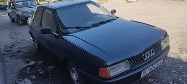 авто в рассрочку ист: Audi 80: 1987 г., 1.8 л, Механика, Бензин, Седан