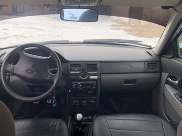 ВАЗ (ЛАДА): ВАЗ (ЛАДА) Priora: 2008 г., Механика, Бензин, Седан — 2