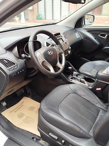 Hyundai: Hyundai ix35: 2.4 l | 2011 il Krossover — 12