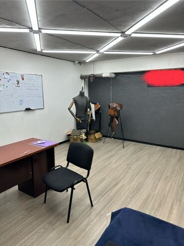 аренда тренажерного зала на час: Сдаётся в аренду просторное помещение мастерской/студии с готовой
