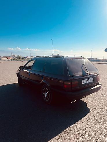 вагон: Volkswagen Passat Variant: 1993 г., 1.8 л, Механика, Универсал — 3