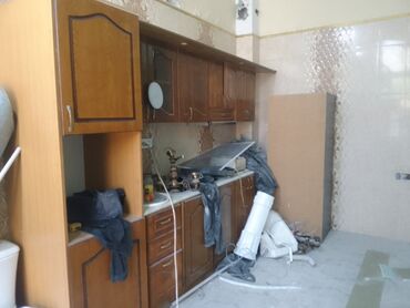 Mətbəx mebeli: Metbex mebeli satlır temiz qoz ağacı 2 gözlü moyka.Asbrator var