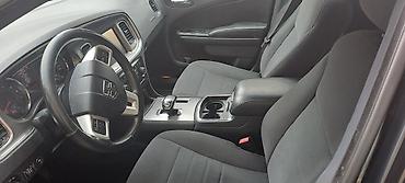 dodge caliber: Dodge Charger: 3.6 l | 2012 il 220 km Sedan — 7