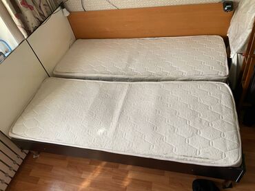 купить бу кровать с матрасом: Двуспальная кровать, Б/у, С матрасом, длина - 195 см