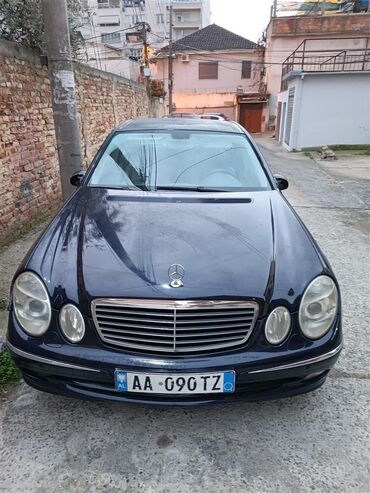 Transport: Mercedes-Benz E 270: 2.7 l | 2004 year Limousine