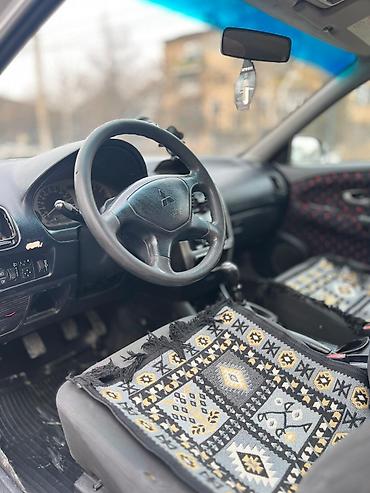 Mitsubishi: Mitsubishi Carisma: 2003 г., 1.6 л, Механика, Бензин, Седан — 15