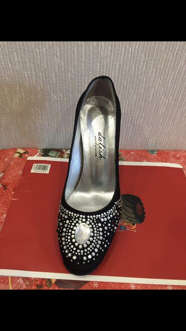 Tuflilər: Tuflilər, Ölçü: 35.5, Yeni — 2