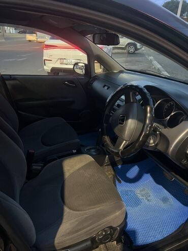 передний бампер опель вектра б: Продается Honda Fit черного цвета. Этот компактный хэтчбек идеально