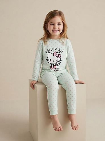parça ayaqqabı: 🇦🇿LC WAIKIKI HELLO KITTY PİJAMA DƏSTİNDƏ BÖYÜK ENDİRİM FÜRSƏTİ! (051) — 1