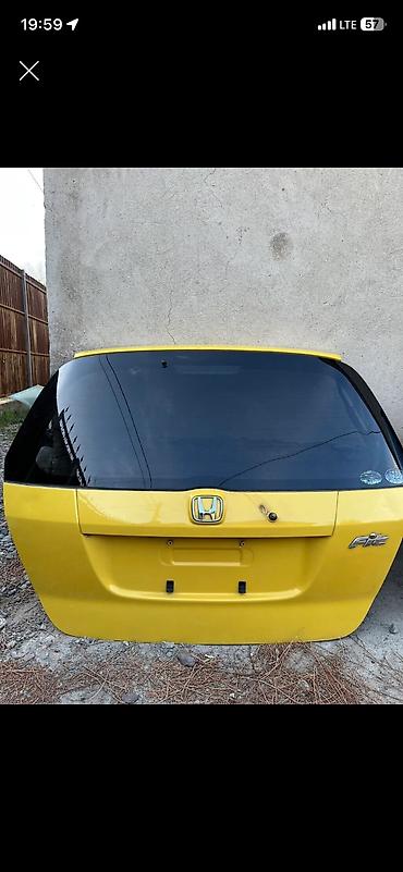 задний крыло фит: Крышка багажника Honda Fit (поколение GD/GE) в желтом цвете — 1
