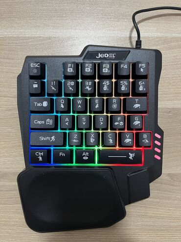notebook cantası: İdeal veziyyetdedir. Telefona ve kompyutere qoşulur. Üzerinde telefona