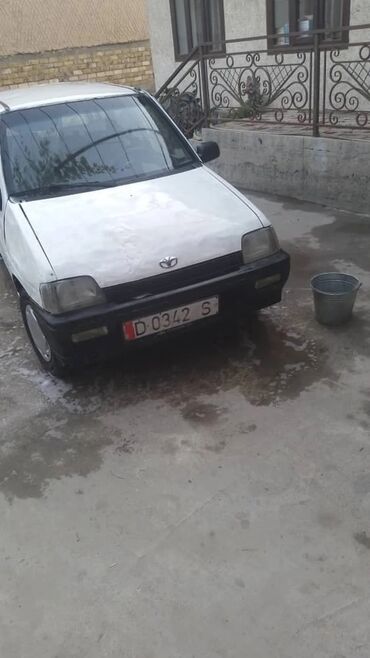 спец машина: Матор май жейт нахаду Daewoo Tico, белый, 5‑дверный хэтчбек. Основные