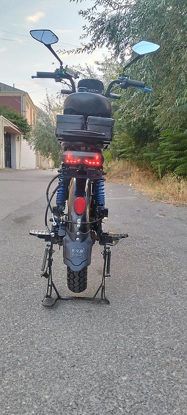 Mopedlər,skuterlər: Salam aleykum. Yenidir 233.km.məsafə gedib. Hər bir funksyasi — 4