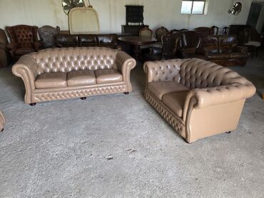 Stilske garniture: Garnitura klasičnih kožnih sofa – stil Chesterfield - Set od tri — 4