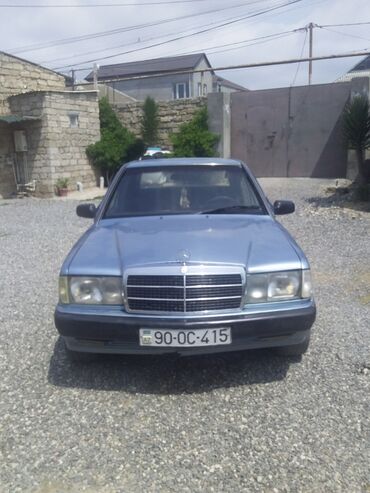 mercedes 180 c: Mercedes-Benz 190: 0.2 l | 1992 il Sedan