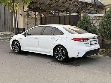 фит рассрочку: Toyota Corolla: 2023 г., 1.8 л, Вариатор, Гибрид, Седан — 4