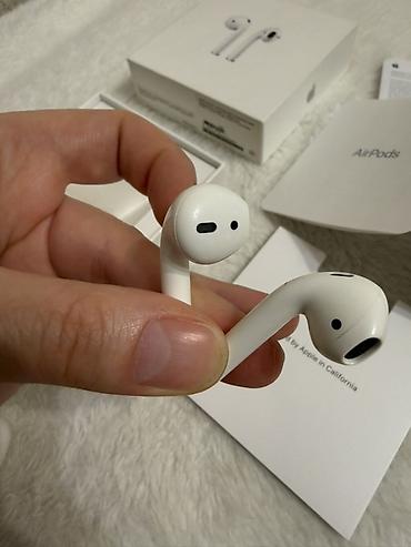 black: Беспроводные наушники-вкладыши, Apple, Airpods 2, Б/у — 8