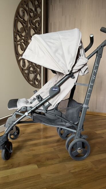 Gəzinti arabaları: İki tutacaqlı araba, Chicco