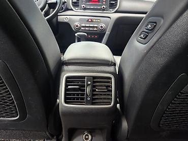 Продажа авто: Kia Sportage: 2018 г., 2 л, Автомат, Дизель, Кроссовер — 4