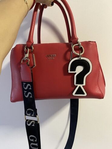 zenska kozna torba exclusive: Guess torba kupljena u Fashion and friendsu.Moguce licno preuzimanje u