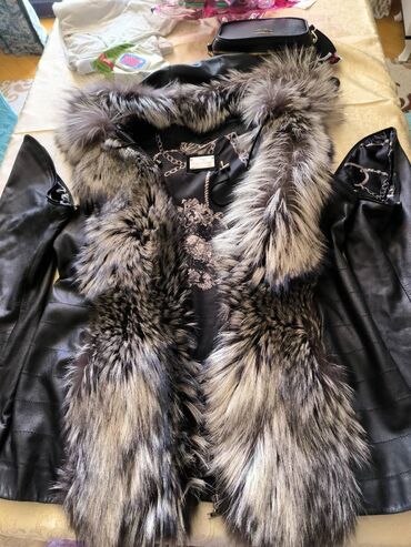 kurtka dəri: Женская куртка 2XL (EU 44), цвет - Черный