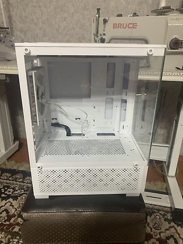 чехлы бу: Корпус ПК, Б/у, Micro-ATX, цвет - Белый — 1