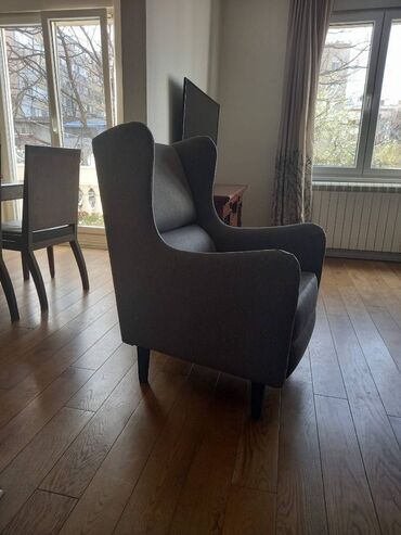 Fotelje: Fotelja je kao nova sve nenjano mebl sundjeri crsta stabilna.cena je na lalafo.rs — 8 Fotelje: Fotelja je kao nova sve nenjano mebl sundjeri crsta stabilna.cena je — 8