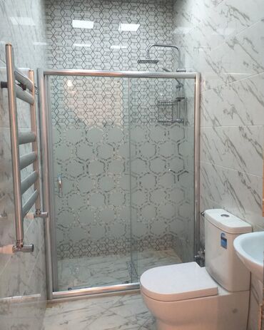 Duş kabinaları, arakəsmələr: Üstü qapalı kabina -da lalafo.az — 14 Duş kabinaları, arakəsmələr: Üstü qapalı kabina — 14