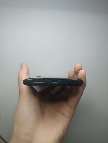 лет экран: Redmi, Redmi 9C, Б/у, 32 ГБ, цвет - Черный — 1