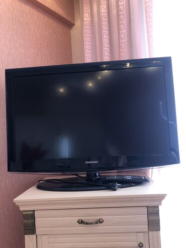 tv antenalar: İşlənmiş Televizor Samsung LCD 82" Ünvandan götürmə