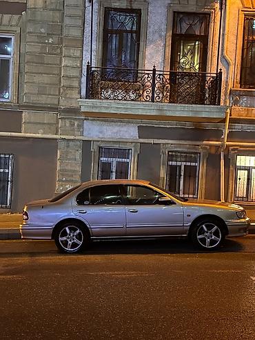 Nissan: Nissan Maxima: 3 l | 1999 il Sedan — 9