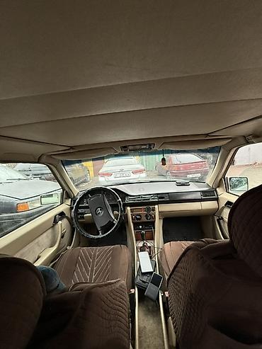 Mercedes-Benz: Mercedes-Benz W124: 1988 г., 2.3 л, Механика, Бензин, Седан — 5