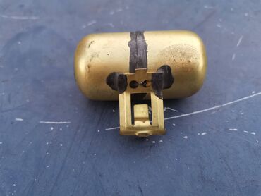 Auto delovi: Plovak karburatora Lada 7,2121 Niva. OriginalanRuske proizvodnje. Cena — 7