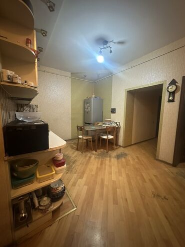 Yeni tikili: 3 otaqlı, Yeni tikili, 82 kv. m — 2