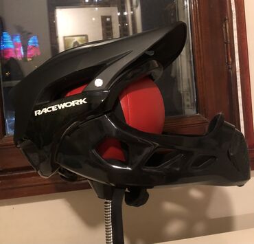 ботильоны на каблуке: Новый велосипедный шлем на всё лицо