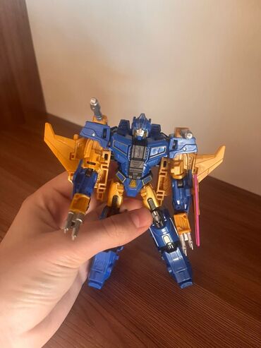 Oyuncaqlar: Transformers sentinel prime figuru,15 sm/Teyyare ola bilie materialı