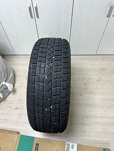 castrol on ev d2: Продаю Зимняя шина Firemax FM806 (шипованная) - Размер: 255/55 R20 - — 4