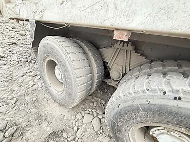 евро тонник: Самосвал HOWO 6x4 (трёхосный) - Компоновка: задняя двухскатная — 8