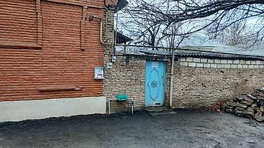 alatava ev: Qazaxda kupcali 4otagli Ada universiteti Ile uzbeuz– Küçə kənarında — 3