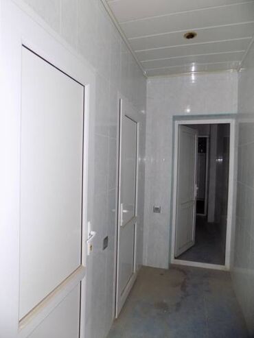 Anbar və emalatxanalar: Binəqədi rayonu, Xocahəsən qəsəbəsində əsas magistral yolun üstündə — 20