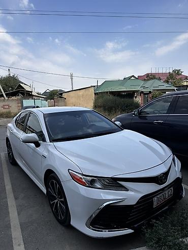 cmp 30hx: Toyota Camry: 2020 г., 2.5 л, Гибрид, Седан — 2