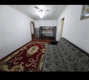 1 комнатная квартира в месяц: 2 комнаты, 42 м², Индивидуалка, 2 этаж, Старый ремонт