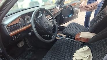 Avtomobil satışı: Mercedes-Benz 190: 1.8 l | 1993 il Sedan — 9